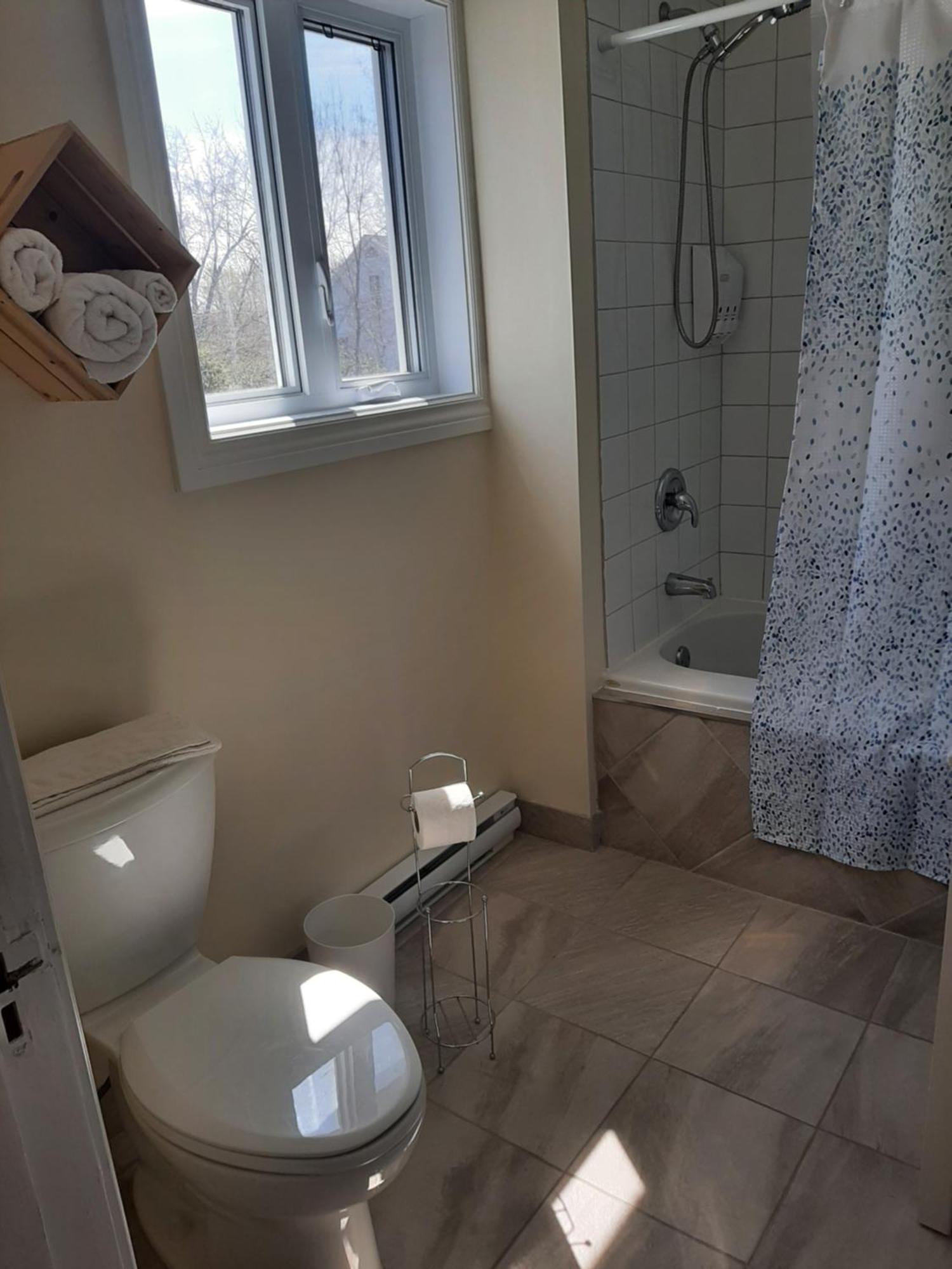 La Maison Aux Camelias Bed & Breakfast Coaticook Rom bilde