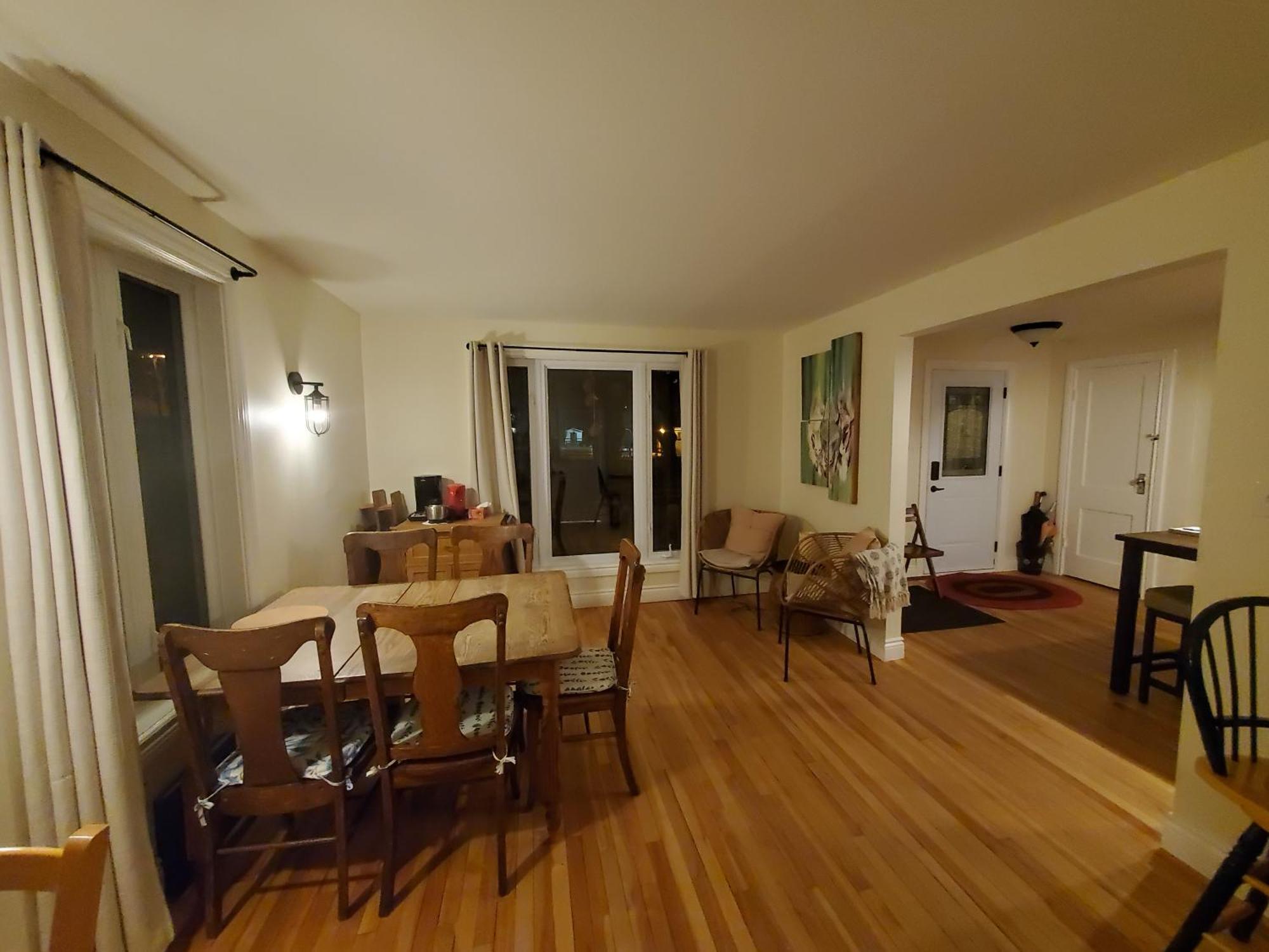 La Maison Aux Camelias Bed & Breakfast Coaticook Eksteriør bilde